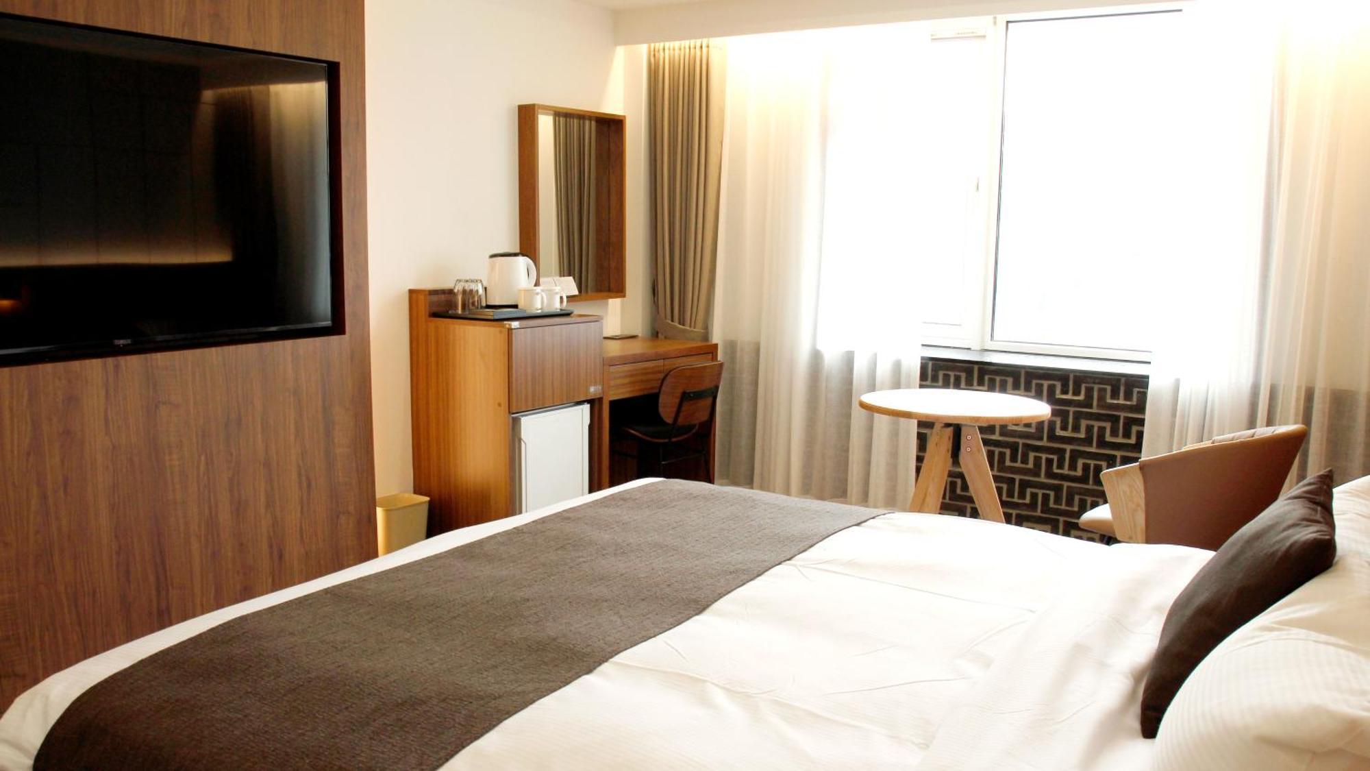 Commodore Hotel גייאונגג'ו מראה חיצוני תמונה